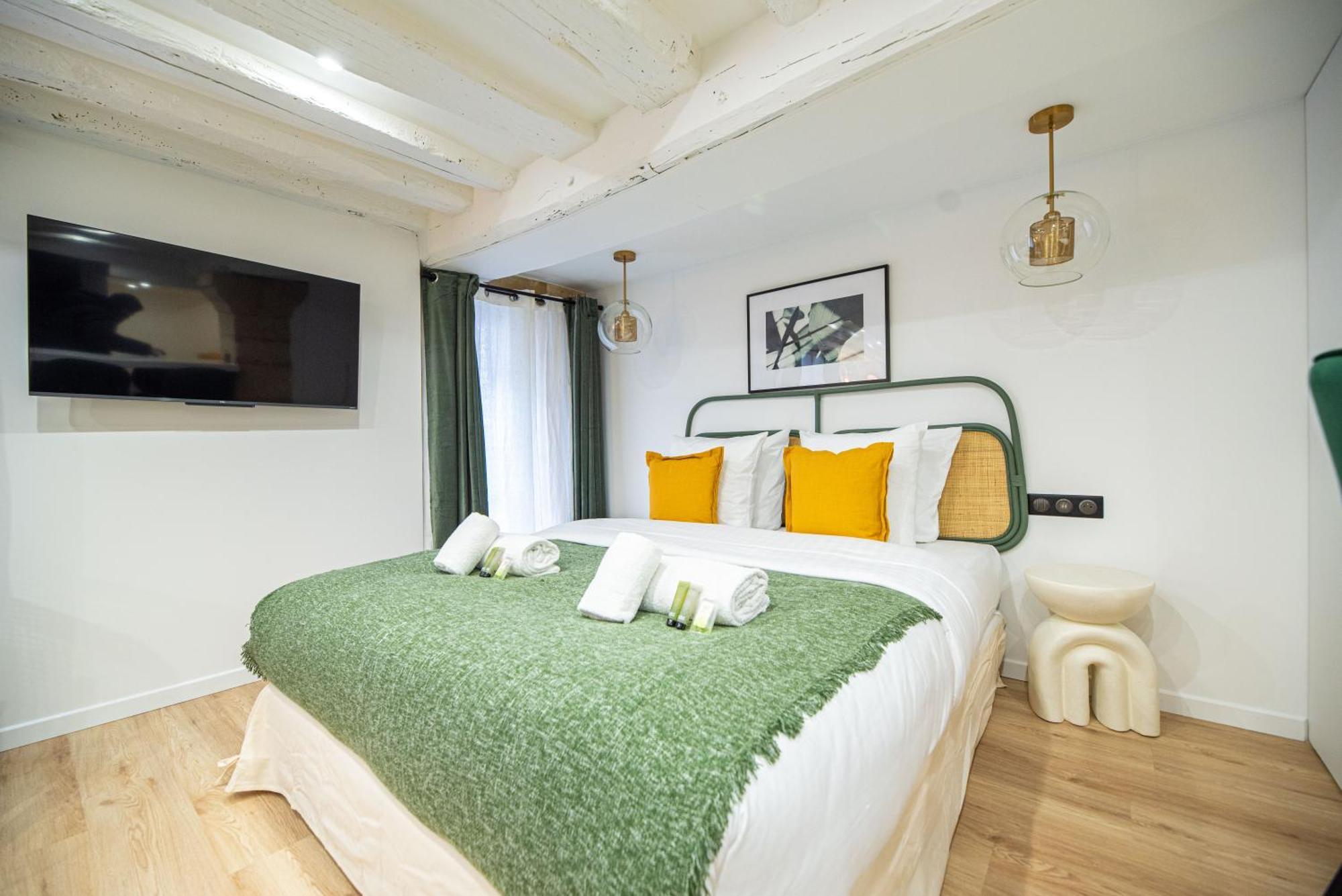Cia - In Heart Of Le Marais 4p Apartment *